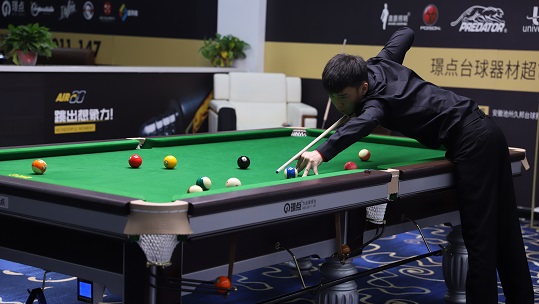 国队的进攻 国队的进攻